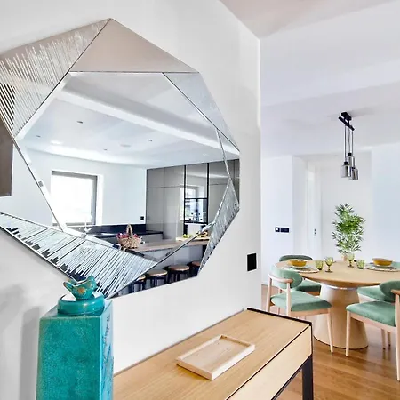Blissful By Lovelystay Apartment