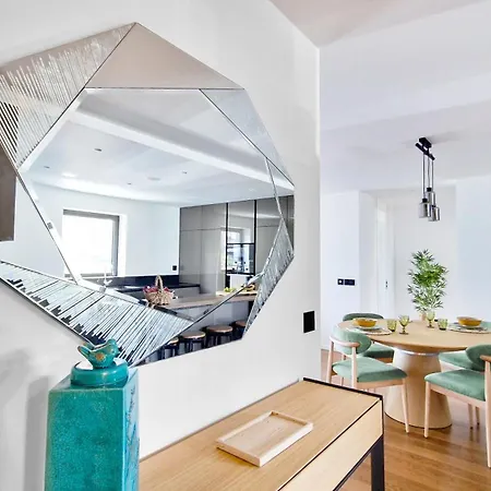 Blissful By Lovelystay Apartament