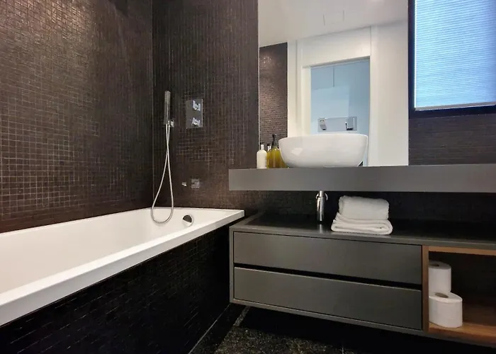 Blissful By Lovelystay Funchal (Madeira)