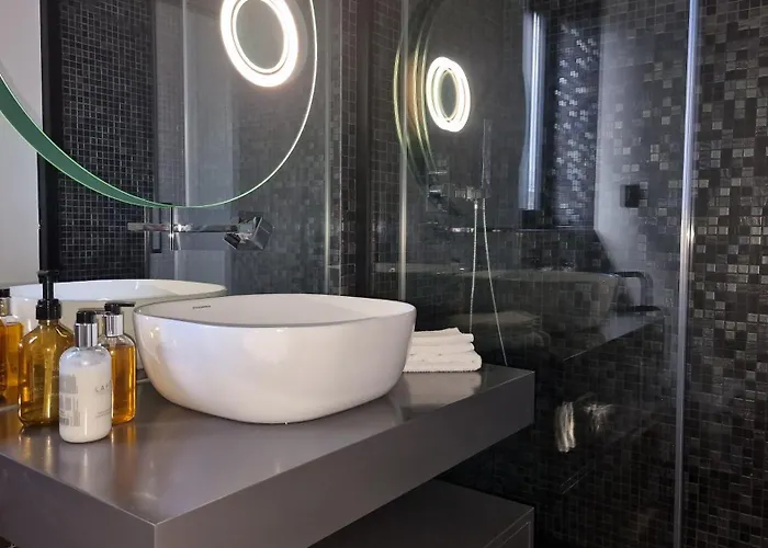 Blissful By Lovelystay *